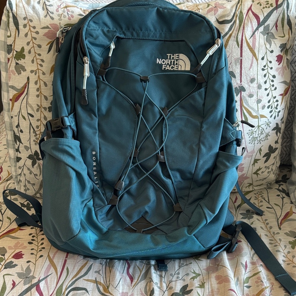 The North Face Women’s Borealis Backpack Teal Blue